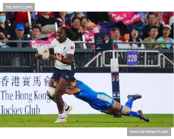 香港队球员苗颂雅在5-6名次赛中多次成功突破